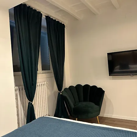 Trithome Boutique Barberini